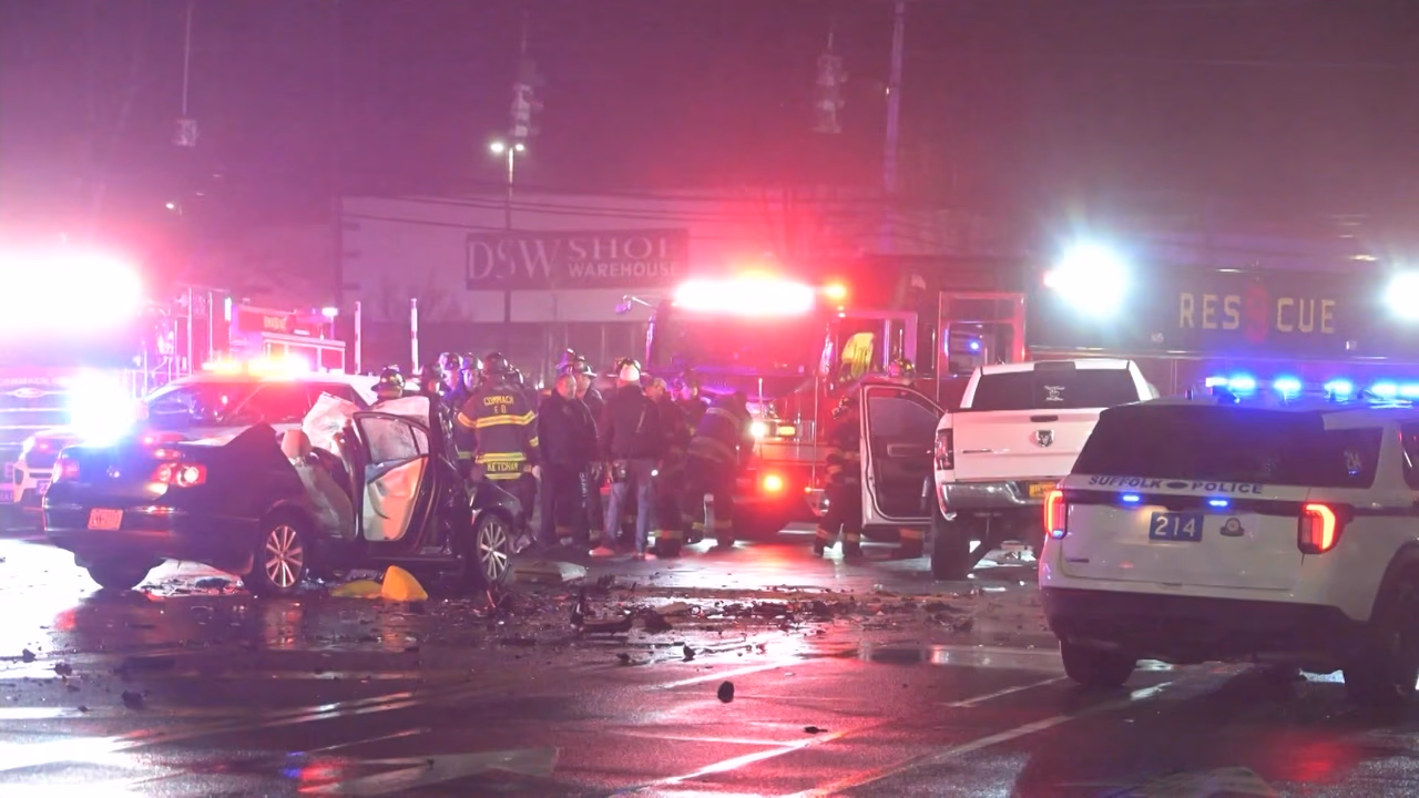 Wesley Sitar, 45, of Nesconset Arrested for DWI and Weapon Charges After Elwood Crash
