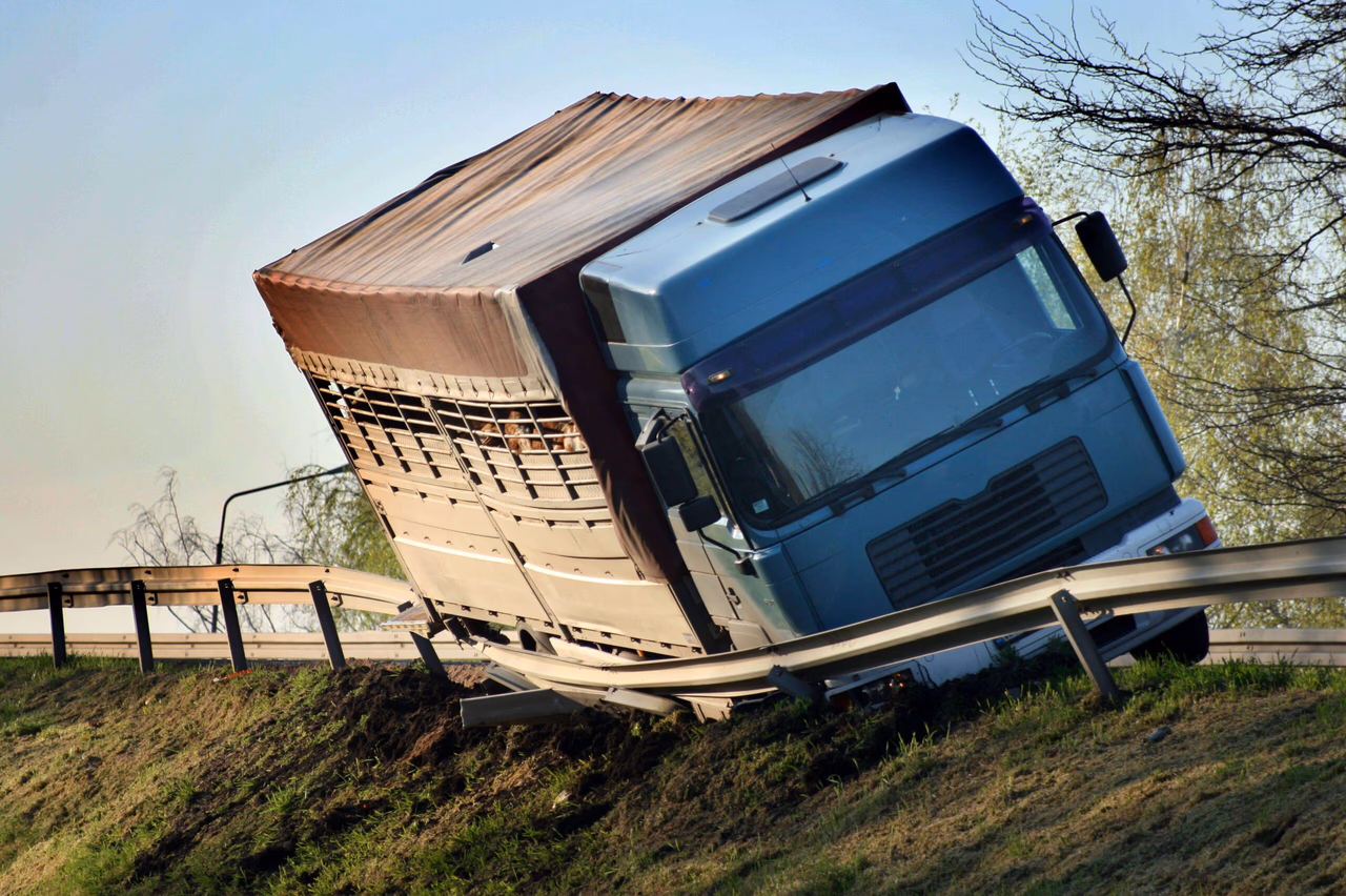 Semi-Truck Rear-Ends Honda Civic on LIE, 3 Injured Near Exit 34