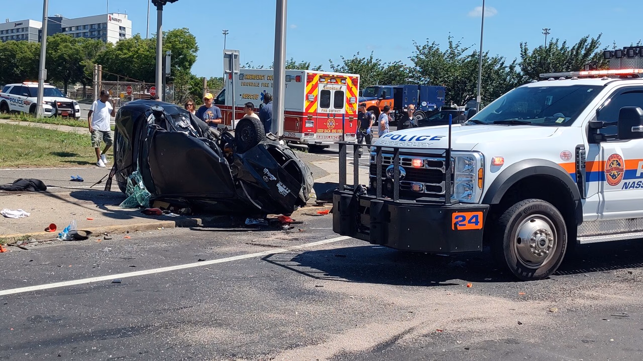 25-Year-Old Killed in Head-On Crash on Hempstead Turnpike in Uniondale