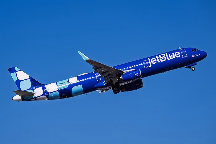 JetBlue Las Vegas–JFK Flight Strikes Drone at 3,000 Feet Over JFK Airport