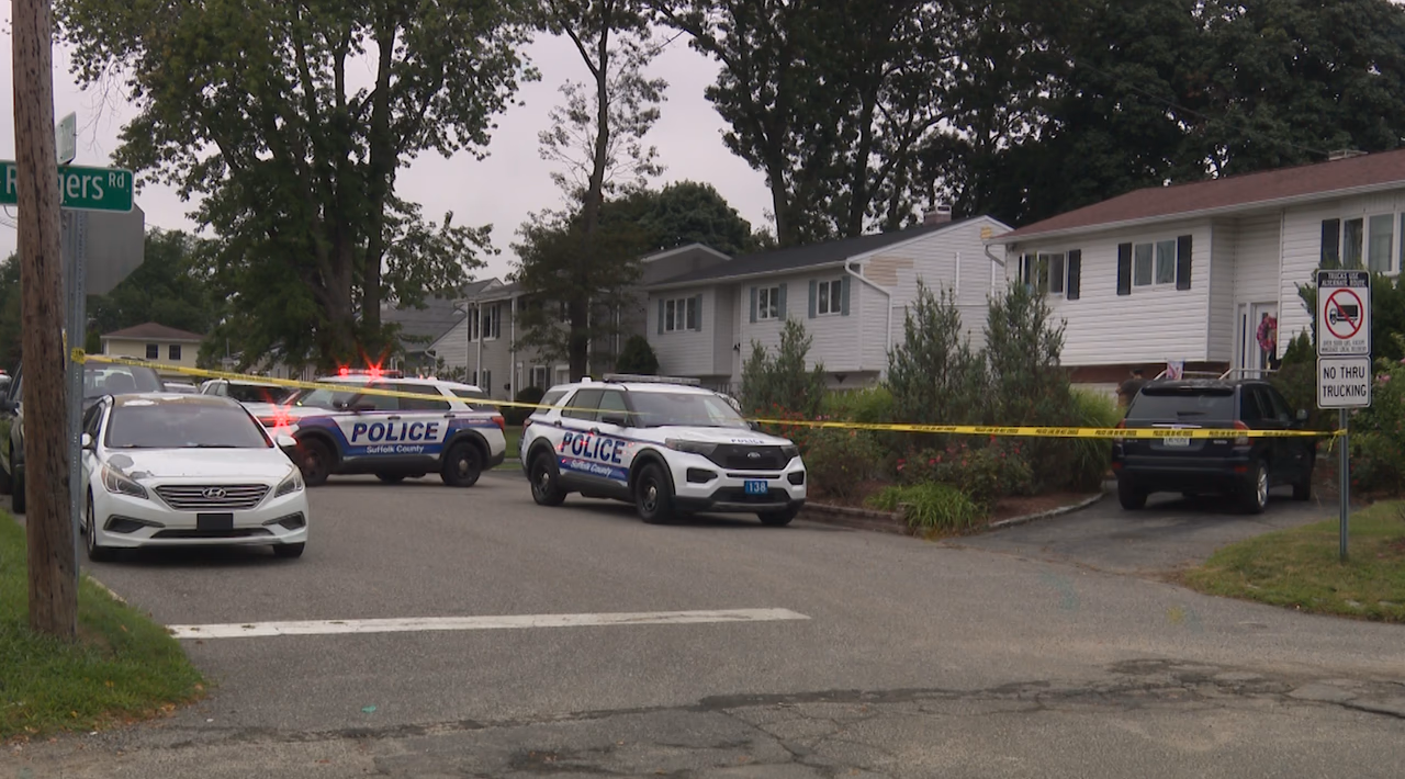 Gunshot Fired in West Babylon Backyard on Columbus Ave.; Three Masked Suspects Flee