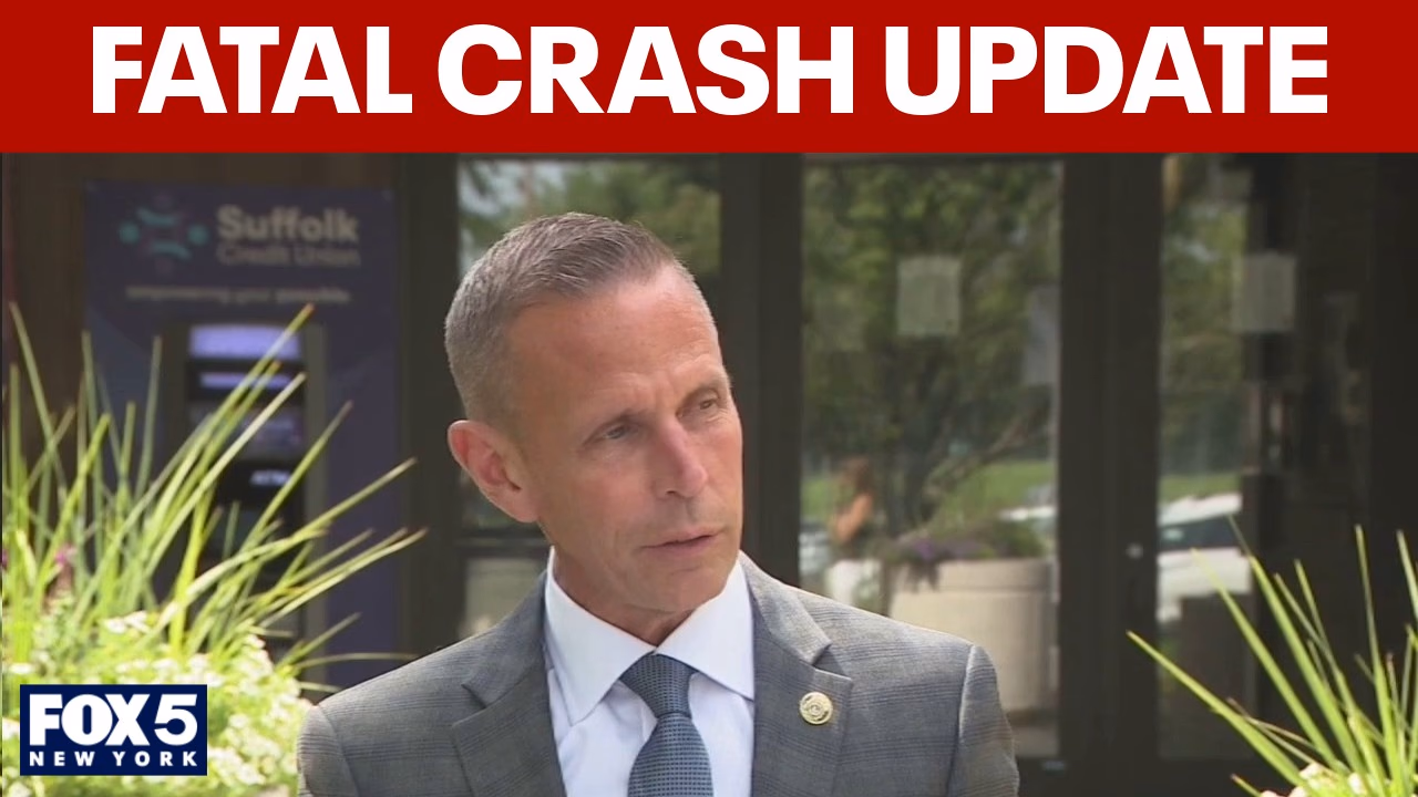 Construction Worker Killed in Nesconset Crash, Suffolk County Police Investigating