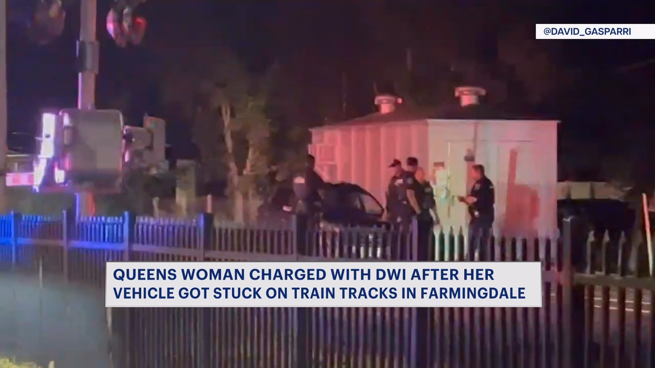 Evelyn Luna of Whitestone Charged With DWI After Car Stranded on LIRR Tracks at Clinton Avenue Crossing in Farmingdale