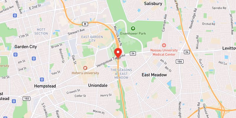 Right Shoulder Blocked After Crash on Southbound Meadowbrook State Parkway — August 27