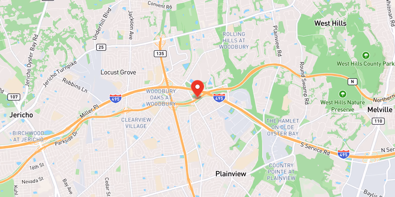 Right Lane Closed After Minor Crash on Westbound Northern State Parkway in Nassau County