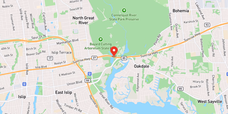 Left Lane Closed After Crash on NY 27 Eastbound in Suffolk County
