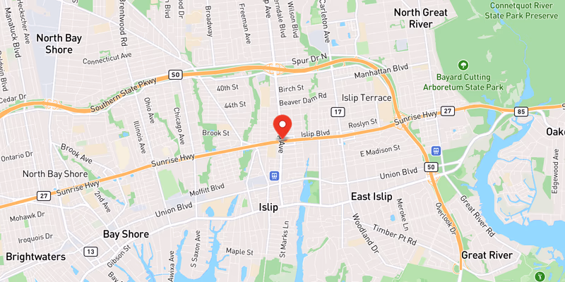 Two Right Lanes Blocked by Westbound Crash on NY 27 in Suffolk County
