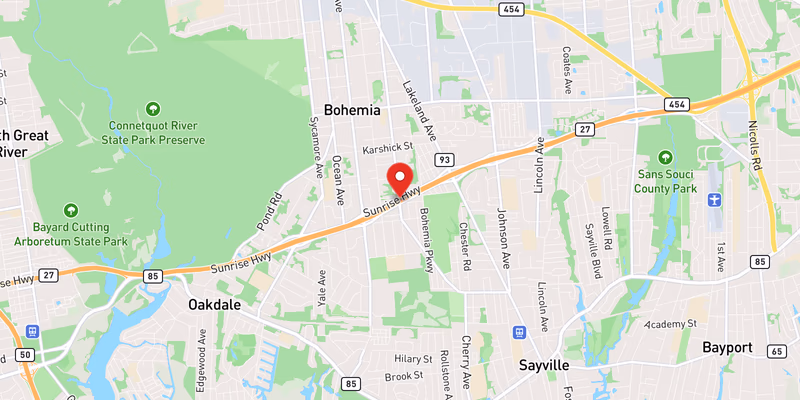 Two Left Lanes Blocked by Westbound Crash on NY 27 in Suffolk County