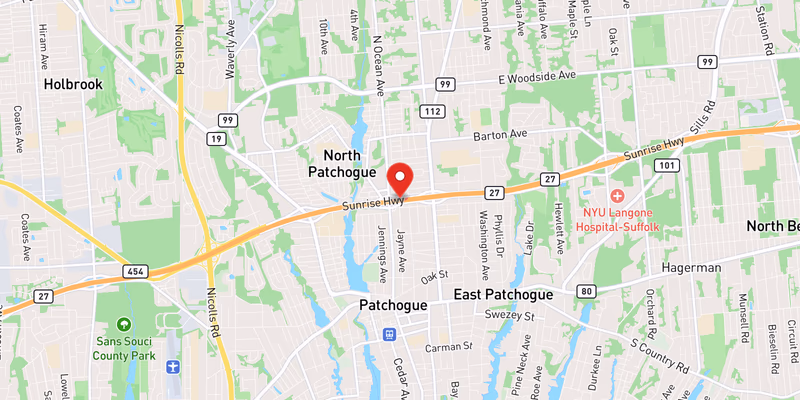 Right Shoulder Blocked by Crash on Westbound NY 27 in Suffolk County
