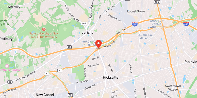Disabled Vehicle Blocks Right Shoulder on Northern State Parkway Eastbound in Nassau County