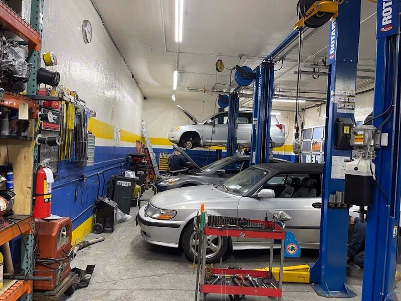 Mariela auto repair westbury — photo via Google