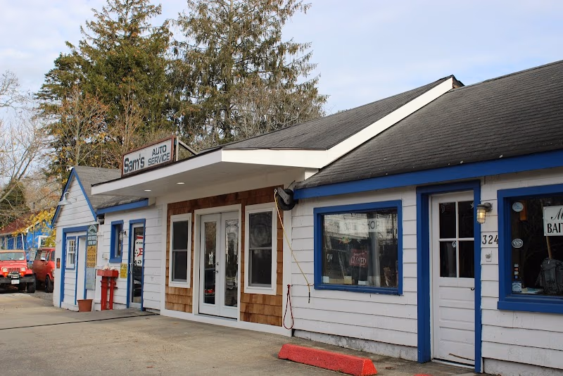 Sam's Auto Service East Hampton — photo via Google